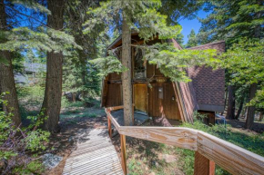 Retro Family Gathering Home in Tahoe Donner Truckee